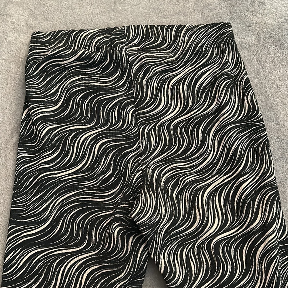 Topshop Crinkle Flared Pants in Zebra - Size 10 - Picture 8 of 10